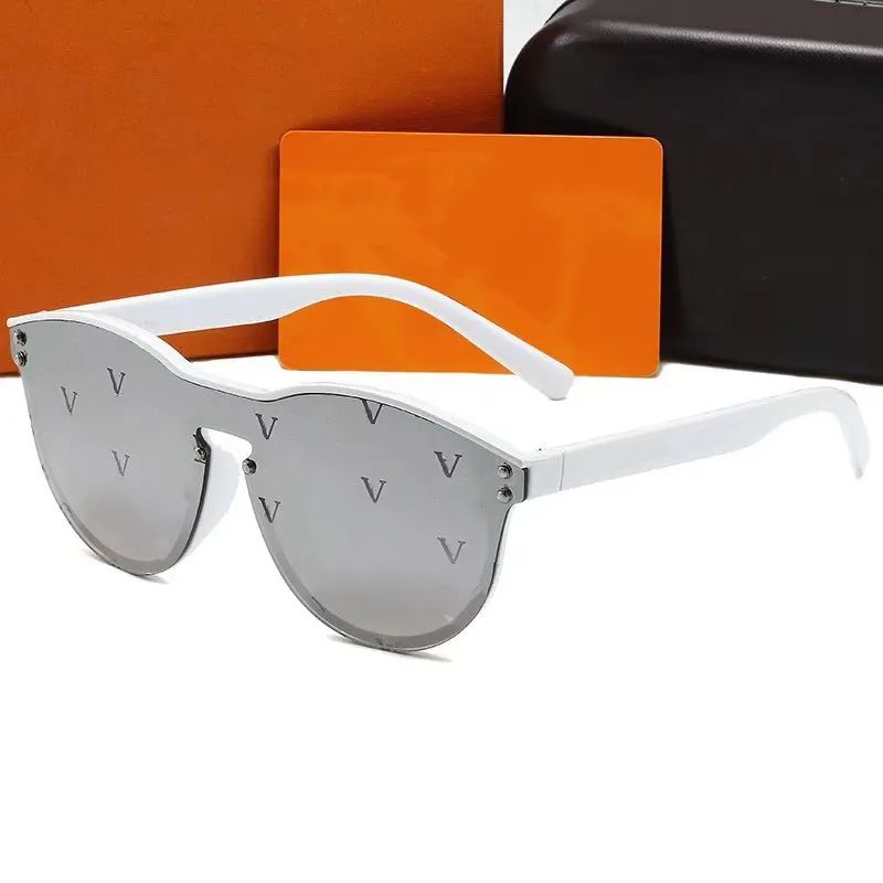 Louis Vuitton Waimea ‘Round' Sunglasses